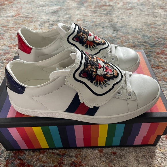 GUCCI sneakers with tiger - Picture 3 of 10